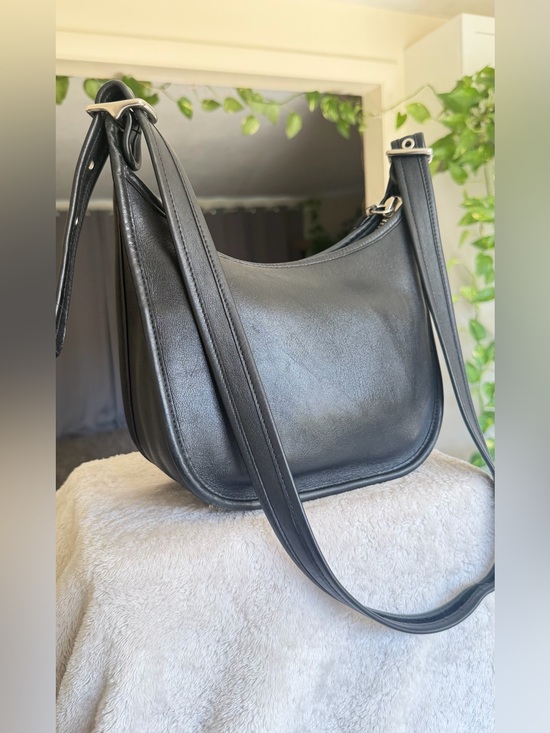 Coach Handbags - Vintage Coach Black Leather Janice Legacy Crossbody Bag Hobo 9950 Nickel HW